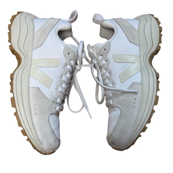 Women’s Veja Gravel White Venturi II Sneakers - Picture 7 of 10